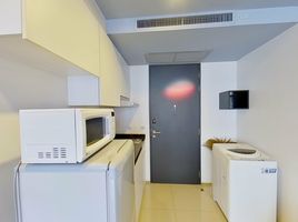 1 Bedroom Condo for rent at The Tempo Ruamrudee, Lumphini, Pathum Wan