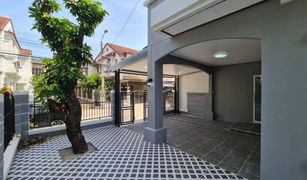 3 Bedrooms Townhouse for sale in Phimonrat, Nonthaburi Butsarin Bang Bua Thong