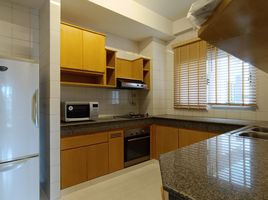 2 Schlafzimmer Appartement zu vermieten im Sriwattana Apartment, Thung Mahamek