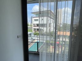 2 Schlafzimmer Appartement zu vermieten im Mattani Suites, Khlong Tan Nuea