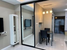 1 Schlafzimmer Wohnung zu verkaufen im Sathorn Gardens, Thung Mahamek