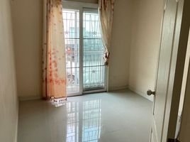 4 Schlafzimmer Reihenhaus zu vermieten im Kanda Baan Rim Khlong, Phanthai Norasing, Mueang Samut Sakhon, Samut Sakhon