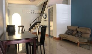 2 Bedrooms Townhouse for sale in Phra Khanong Nuea, Bangkok 