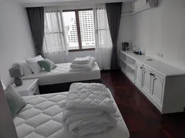 3 Schlafzimmer Appartement zu vermieten im Sethiwan Palace, Khlong Toei