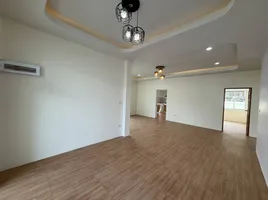 3 Schlafzimmer Haus zu verkaufen im Phet Kanchana Village, Takhian Tia