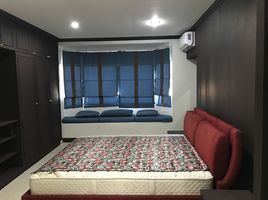 2 Bedroom Apartment for sale at Bangna Country Complex, Bang Na