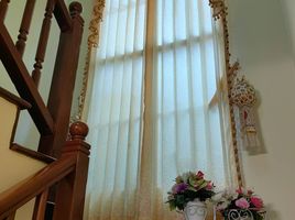 5 Schlafzimmer Villa zu verkaufen im Baan Passorn 7 Rattanathibet, Bang Rak Yai
