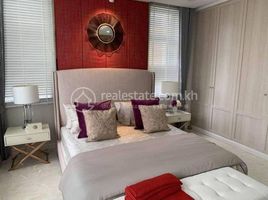 4 Schlafzimmer Villa zu verkaufen in Chraoy Chongvar, Phnom Penh, Preaek Lieb