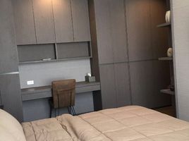 1 Bedroom Condo for sale at The Diplomat Sathorn, Si Lom