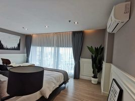 3 Bedroom Penthouse for sale at C Ekkamai, Khlong Tan Nuea