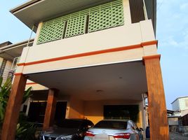 6 Bedroom House for sale in Bangkok, Dokmai, Prawet, Bangkok