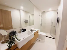 2 Schlafzimmer Wohnung zu vermieten im Noble Ambience Sukhumvit 42, Phra Khanong