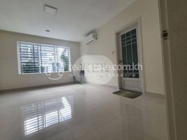2 Bedroom Townhouse for sale in Tuol Sangke Market, Tuol Sangke, Tuol Sangke