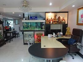 1 Bedroom Retail space for sale in Surasak BTS, Thung Wat Don, Si Lom