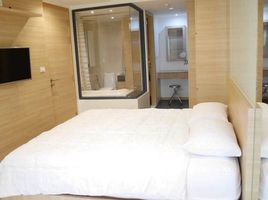1 Bedroom Condo for sale at SOCIO Reference 61, Khlong Tan Nuea