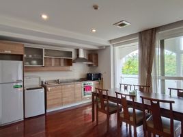 2 Schlafzimmer Appartement zu vermieten im Tree Apartment, Khlong Tan Nuea