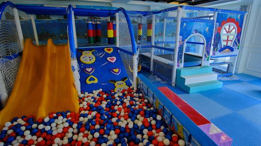 Fotos 1 of the Indoor Kids Zone at Seven Seas Cote d'Azur