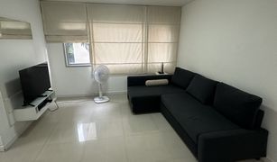 Studio Condo for sale in Phra Khanong Nuea, Bangkok Condo One Sukhumvit 67