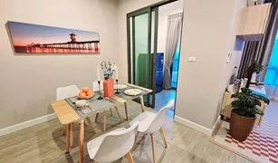 2 Bedrooms Condo for sale in Wong Sawang, Bangkok Metro Sky Prachachuen