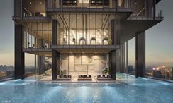 Фото 2 of the Communal Pool at Hyde Heritage Thonglor