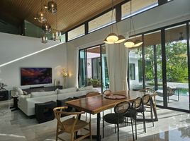 5 Bedroom Villa for rent at Nai Harn Baan Bua - Baan Varij, Rawai, Phuket Town