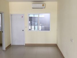 4 Schlafzimmer Reihenhaus zu vermieten im Gusto Phaholyothin-Saimai, Sai Mai