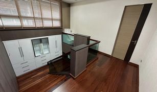 3 Bedrooms House for sale in Chomphon, Bangkok The Gallery House Pattern