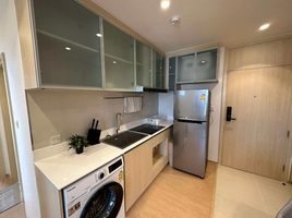 2 Bedroom Condo for sale at Maru Ekkamai 2, Khlong Tan Nuea