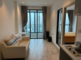 1 Schlafzimmer Wohnung zu vermieten im Ideo Mobi Sathorn, Bang Lamphu Lang, Khlong San