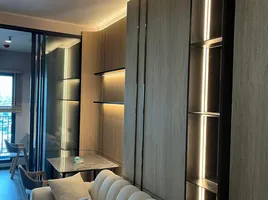 1 спален Кондо в аренду в Ideo Sukhumvit - Rama 4, Phra Khanong