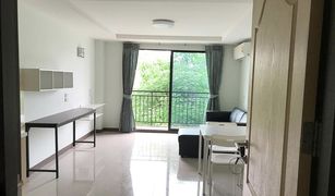 35 Bedrooms Whole Building for sale in Phra Khanong, Bangkok 
