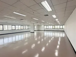 283 m² Office for rent at Sorachai Building, Khlong Tan Nuea