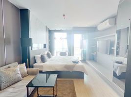 1 Bedroom Condo for rent at Rhythm Ekkamai, Khlong Tan Nuea, Watthana, Bangkok