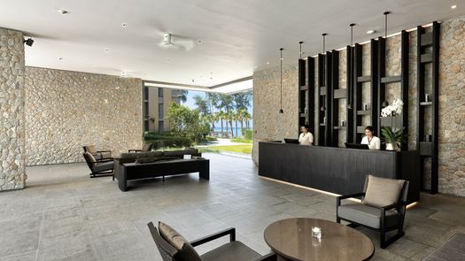 Photo 1 of the Rezeption / Lobby at Twinpalms Residences by Montazure
