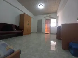 1 Schlafzimmer Wohnung zu vermieten im Chalee Mansion 2 Phase 2, Phlapphla, Wang Thong Lang