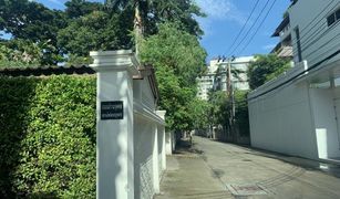 4 Bedrooms House for sale in Khlong Tan Nuea, Bangkok 