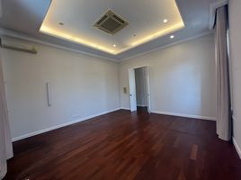 4 Schlafzimmer Haus zu verkaufen im The Royal Residence, Chorakhe Bua