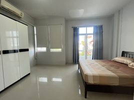 3 Schlafzimmer Reihenhaus zu vermieten in Ratsada, Phuket Town, Ratsada