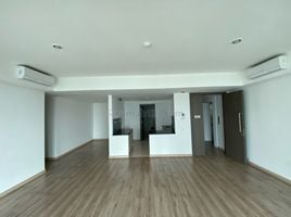 3 Bedroom Condo for sale at Jl. Puri Indah Raya Blok U1, Kembangan, Jakarta Barat, Jakarta, Indonesia