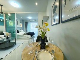 1 Bedroom Condo for sale at Ratchada Prestige, Sam Sen Nok, Huai Khwang