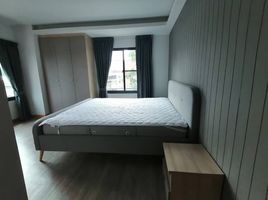 2 Schlafzimmer Appartement zu vermieten im Lily House , Khlong Toei Nuea