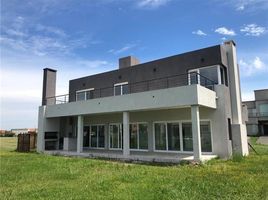 4 Bedroom House for sale in Buenos Aires, Escobar, Buenos Aires
