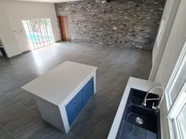 3 Schlafzimmer Villa zu verkaufen in Mueang Chiang Rai, Chiang Rai, Tha Sai, Mueang Chiang Rai