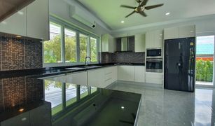 3 Bedrooms Villa for sale in Nong Kae, Hua Hin 