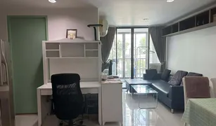 2 Bedrooms Condo for sale in Khlong Ton Sai, Bangkok Ideo Blucove Sathorn