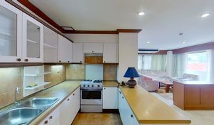 2 Schlafzimmern Wohnung zu verkaufen in Khlong Toei Nuea, Bangkok Ruamjai Heights