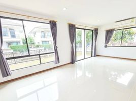 4 Bedroom Villa for sale at Golden Village, Racha Thewa, Bang Phli, Samut Prakan
