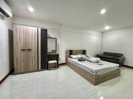 1 Schlafzimmer Appartement zu verkaufen im Phun Sin Condotown , Hua Mak