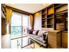 2 Schlafzimmer Appartement zu vermieten im Sky Walk Residences, Phra Khanong Nuea, Watthana