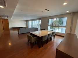 3 Bedroom Apartment for rent at Chodtayakorn, Khlong Toei Nuea, Watthana